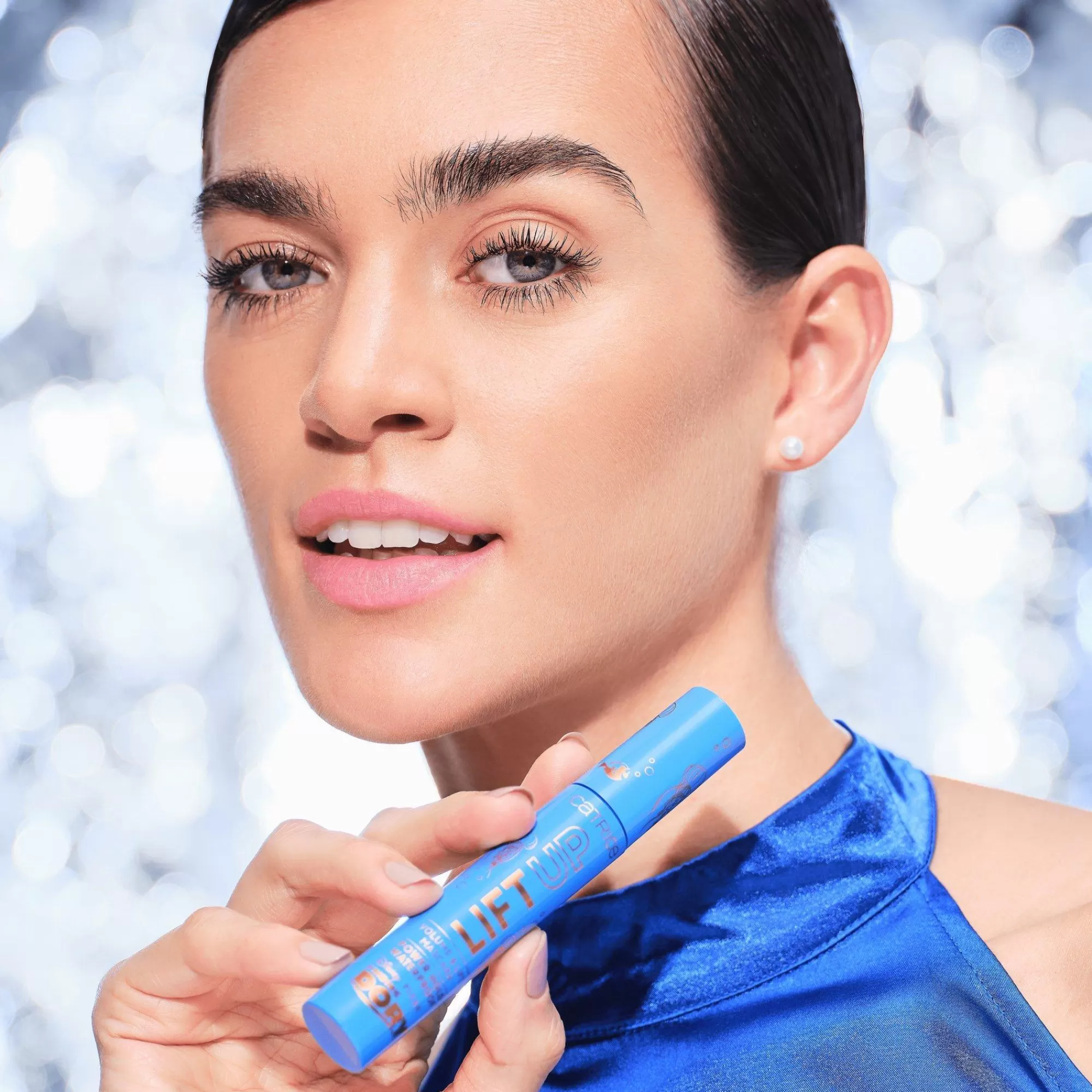 essence Mascara | LIFT UP Volume & Lift Mascara Power Hold Waterproof Disney Pixar Finding Dory